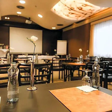 Boutique Dubna Skala Жилина